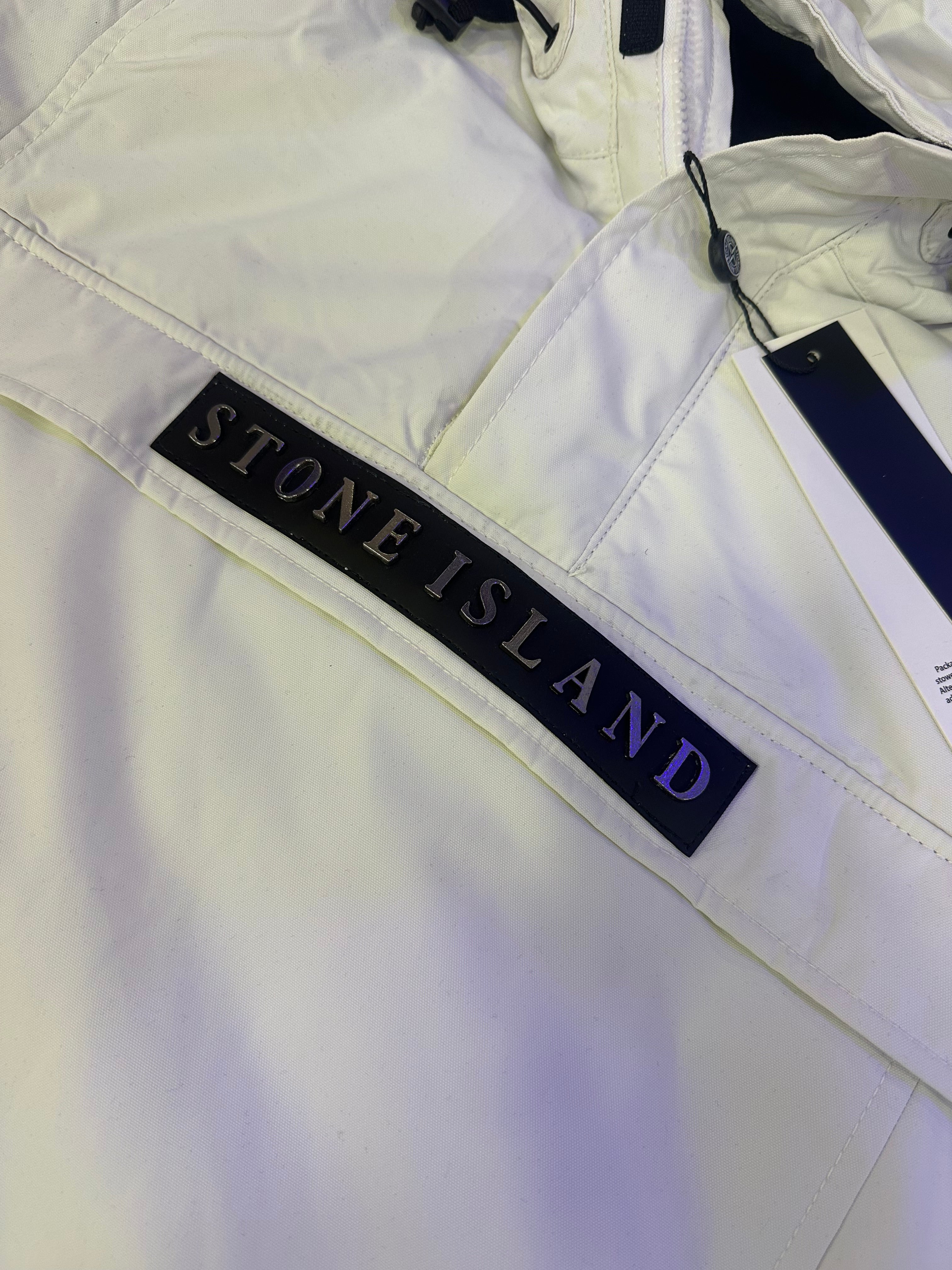 CANGURO STONE ISLAND