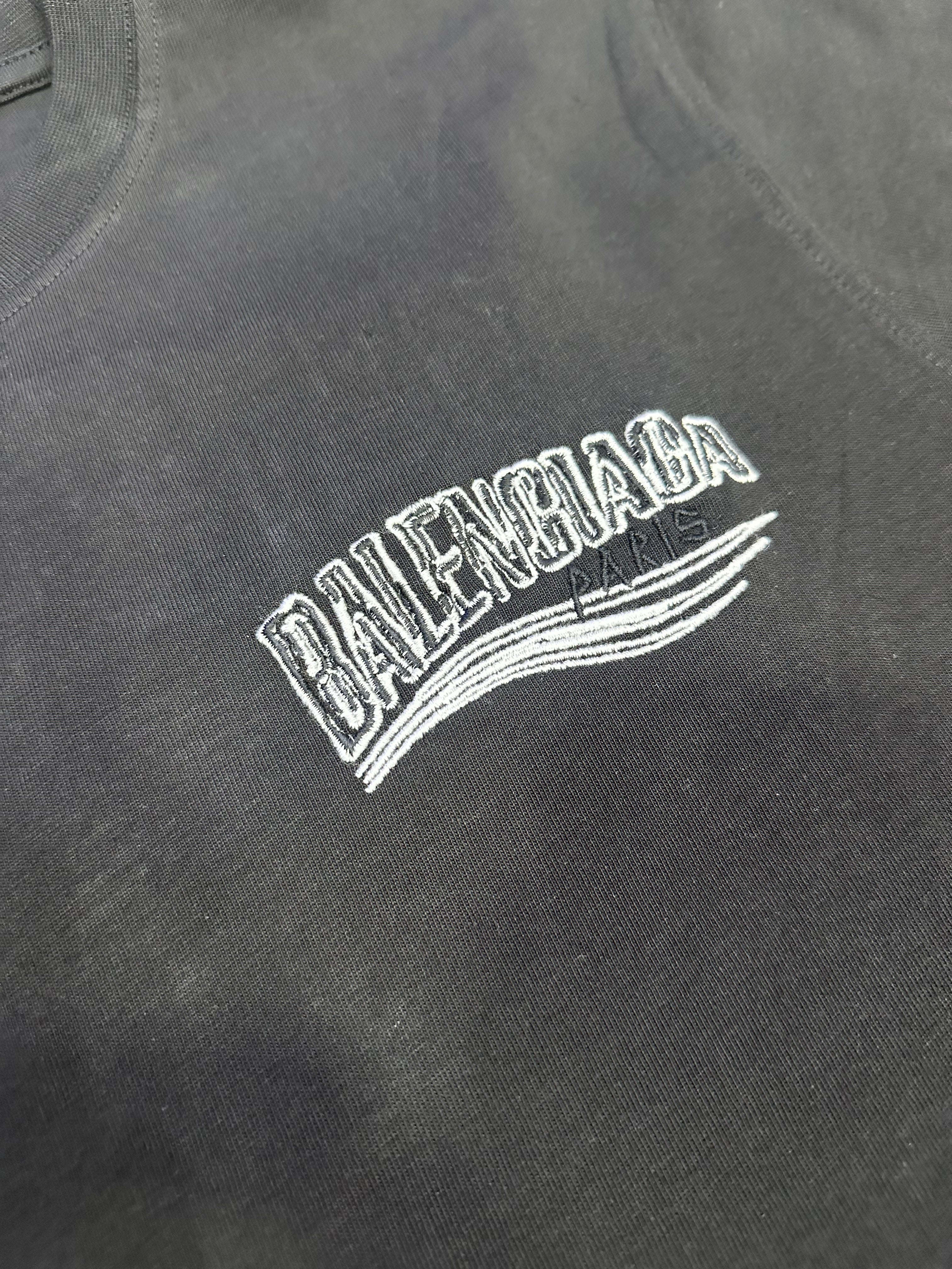 CAMISETA BALENCIAGA